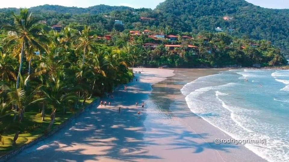 Villa in the middle of the Atlantic Forest in private condo Villa in State of São Paulo