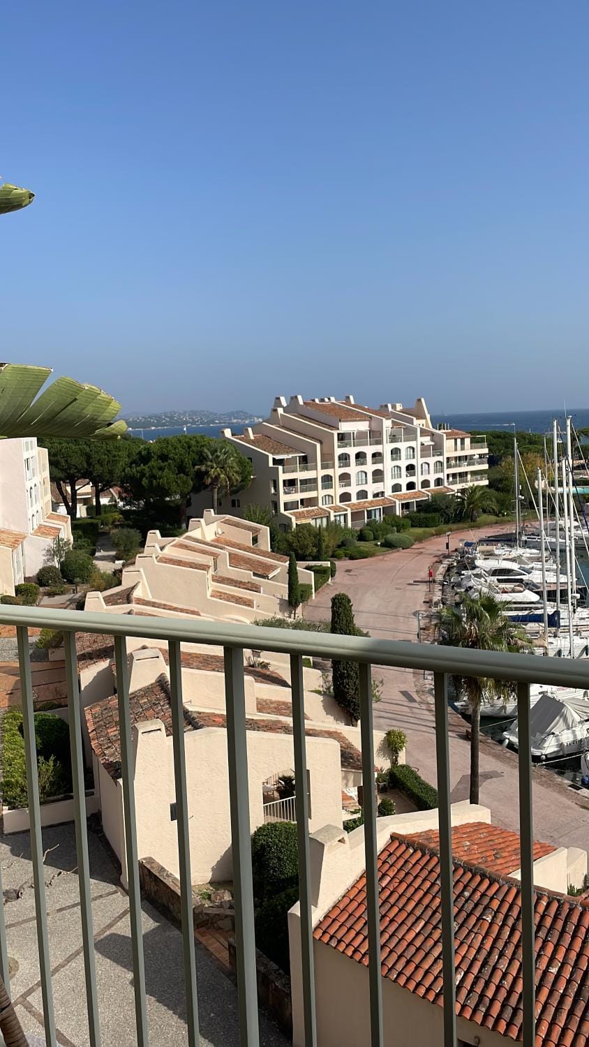 Duplex sur le Golfe de Saint Tropez - Panoramic View Apartment in Cogolin