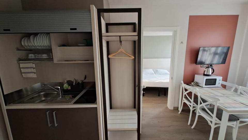 Kitchen or kitchenette