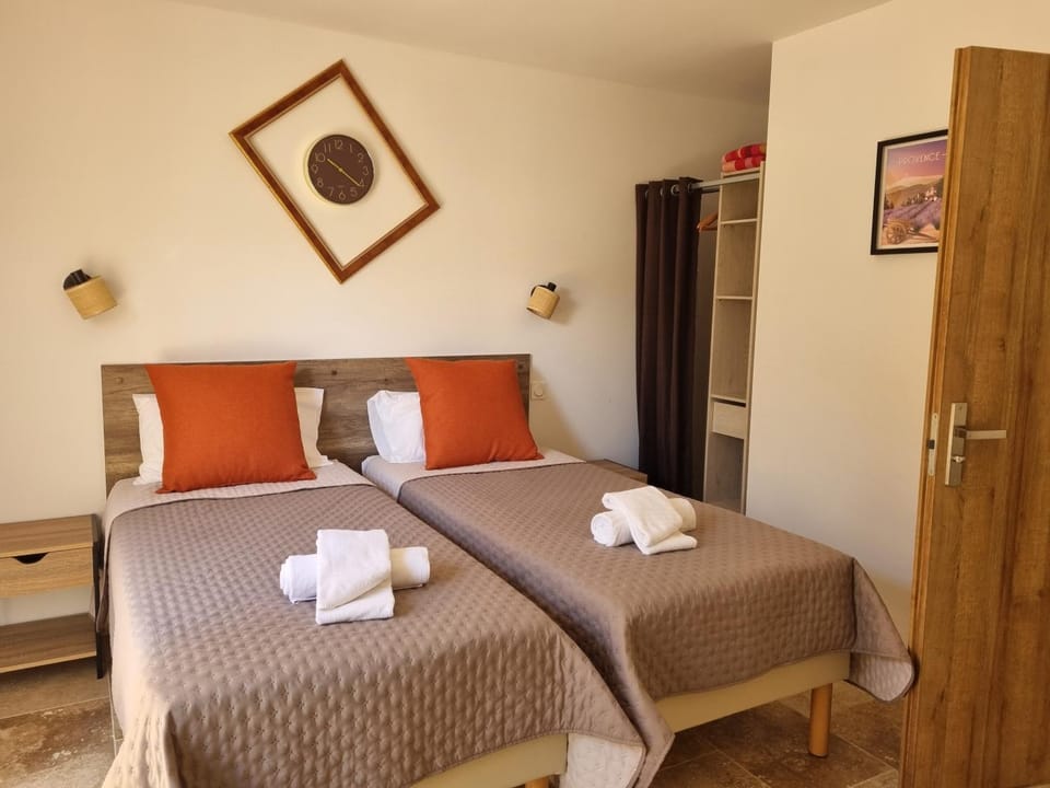 L'Orée du Ventoux - Crillon-le-Brave Bed and Breakfast in Bédoin