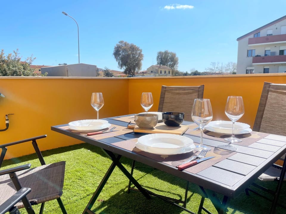 Garden, Dining area