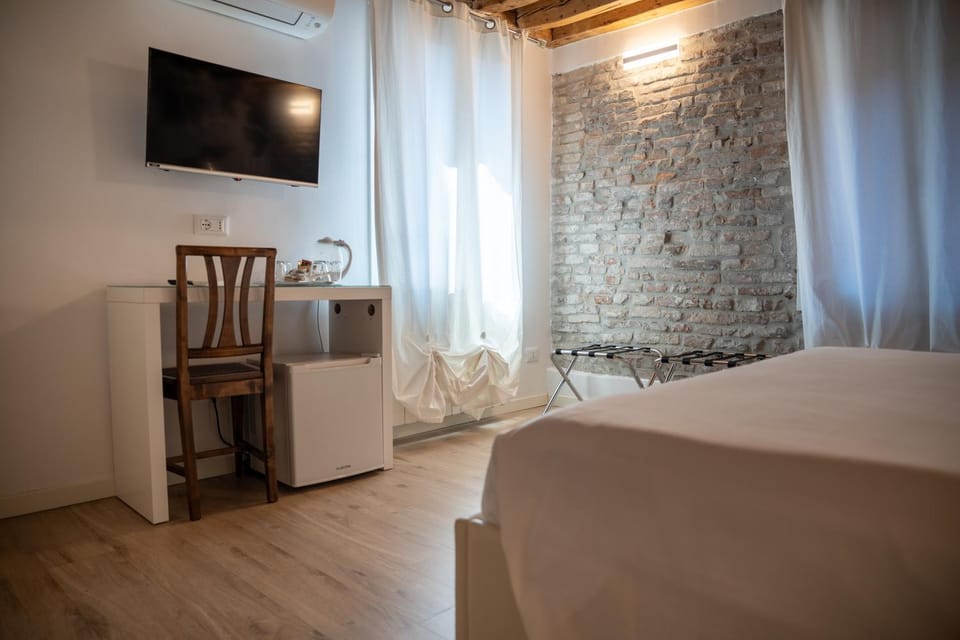 TV and multimedia, Bedroom