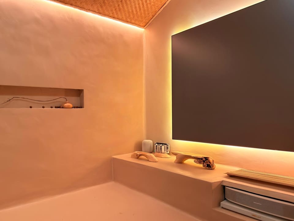 Communal lounge/ TV room, TV and multimedia, Living room