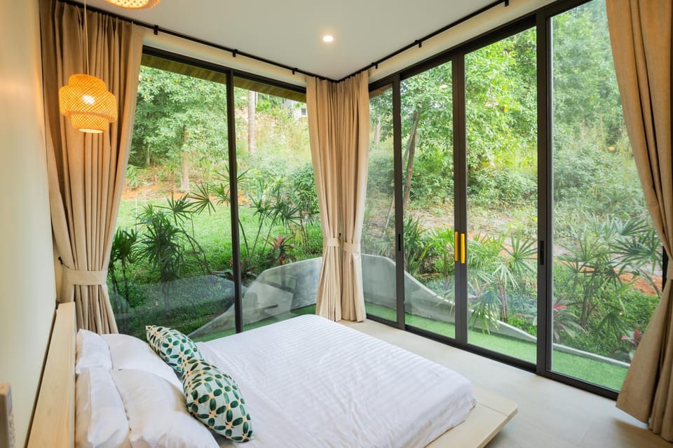 Bed, Garden, Photo of the whole room, Bedroom, Garden view
