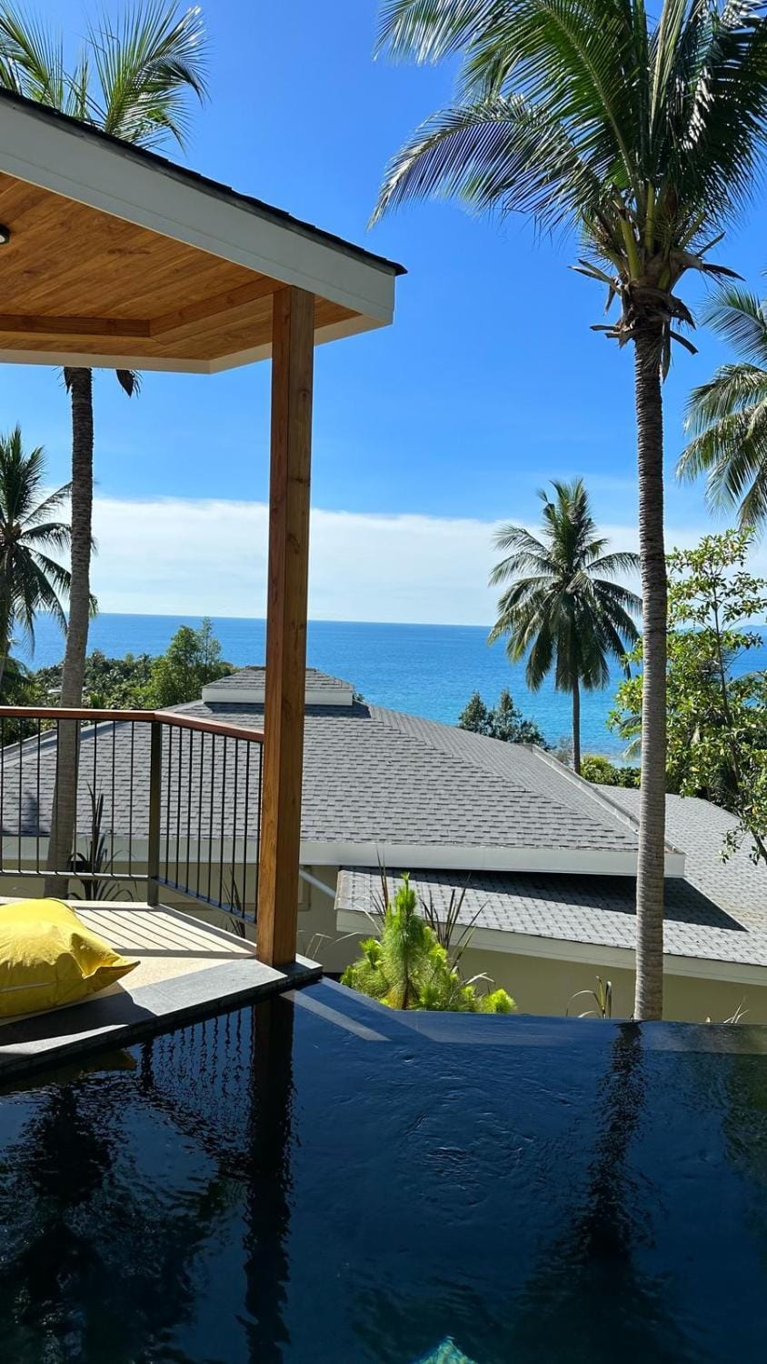 Natural landscape, View (from property/room), Balcony/Terrace, Pool view, Sea view, Swimming pool, sunbed