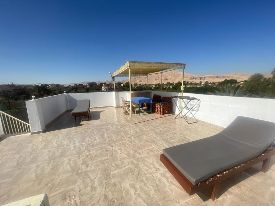 Tonys Flat Apartment in Luxor Governorate
