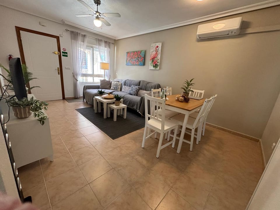 Living room, Photo of the whole room, Seating area, Dining area, air conditioner