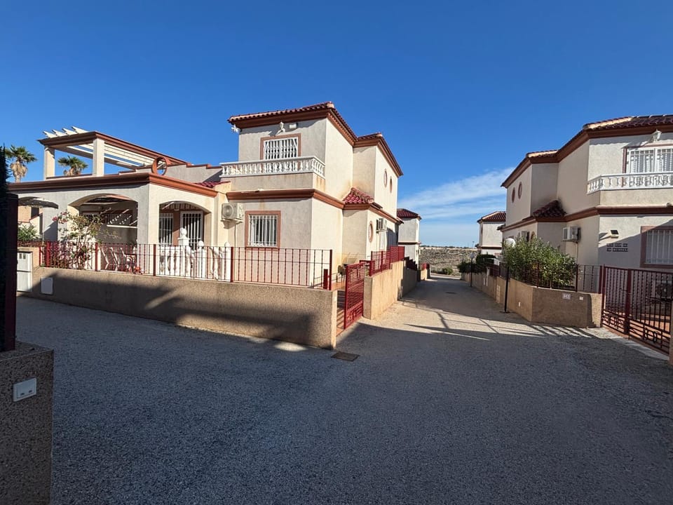 Property building, Neighbourhood, Street view