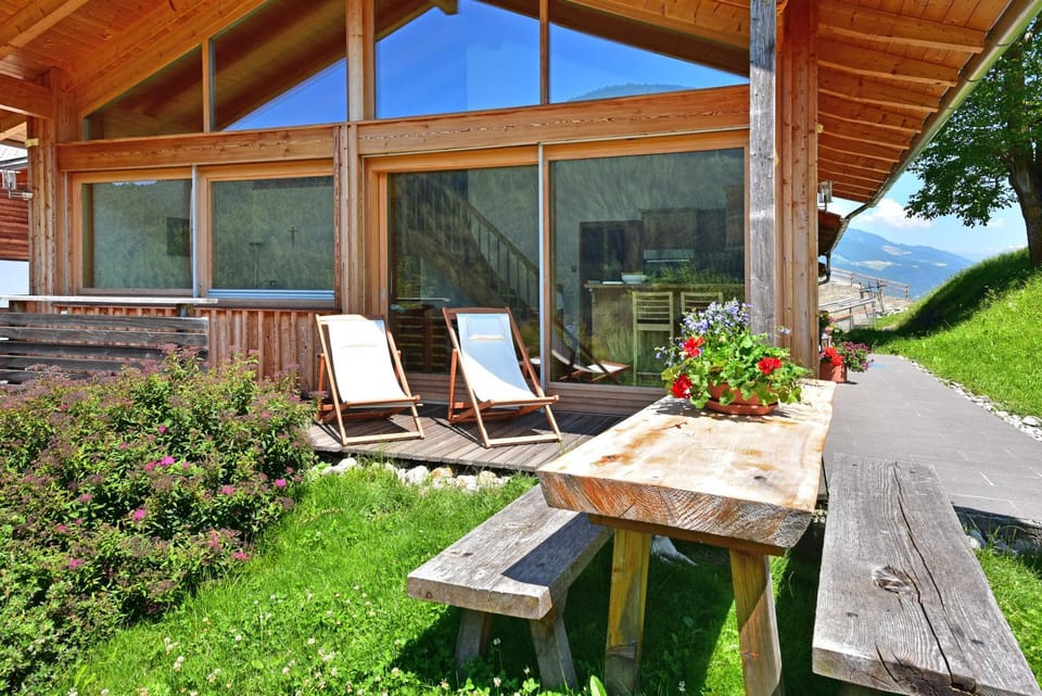 Property building, Garden, Garden view
