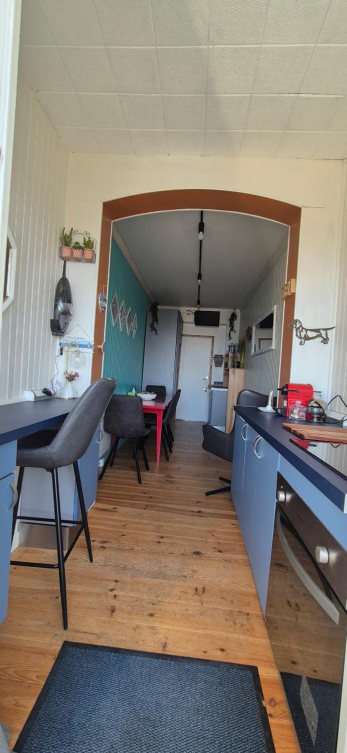 Patio, Kitchen or kitchenette, Dining area, Sea view, stove