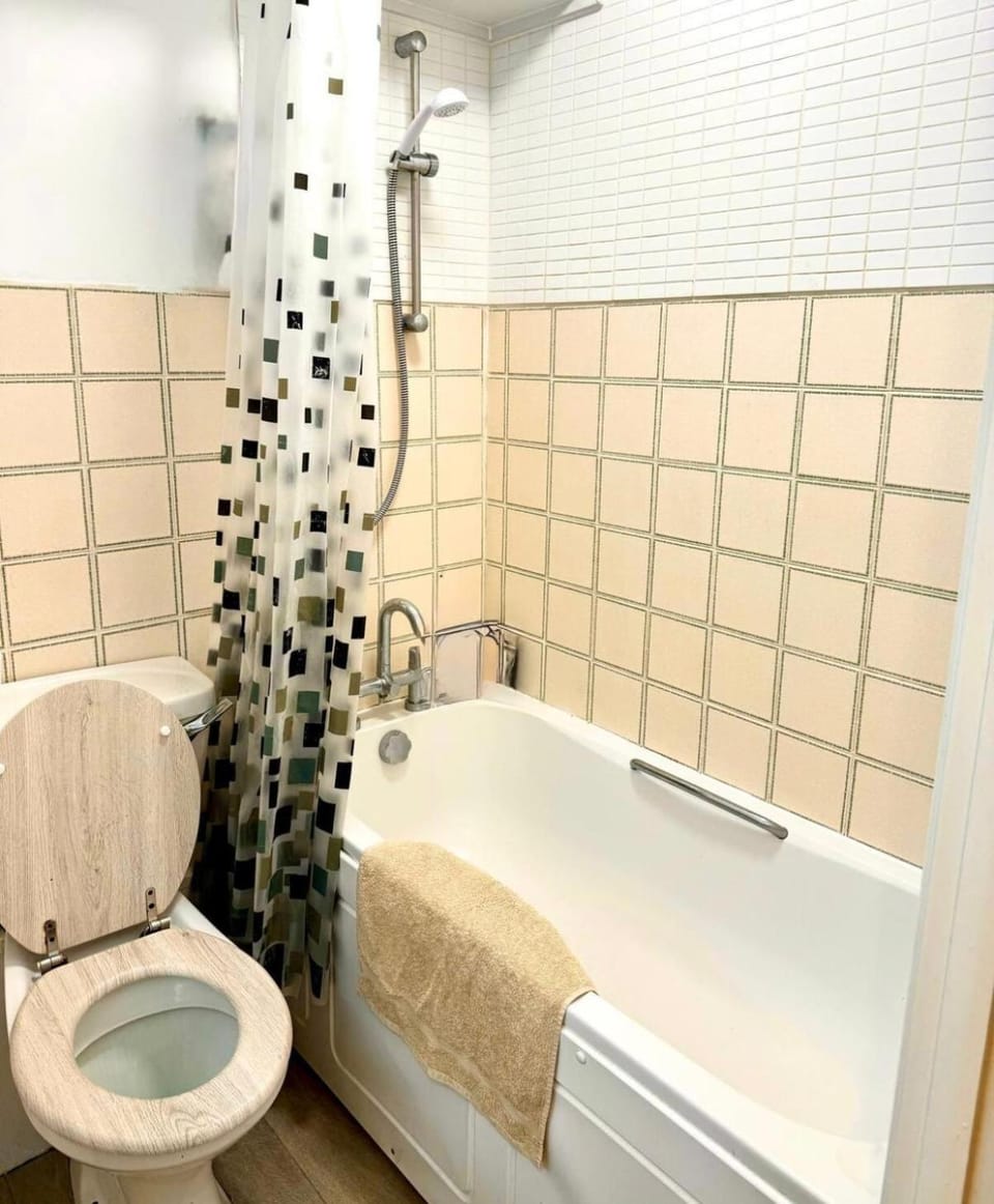 Sunnyside retreat, free parking and hassle free entry Apartment in Portsmouth