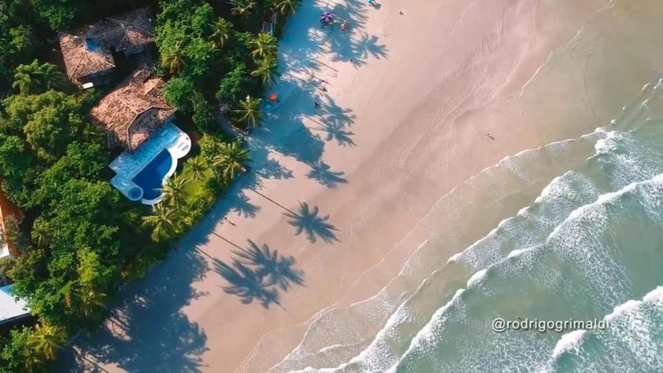 Villa in the middle of the Atlantic Forest House in State of São Paulo