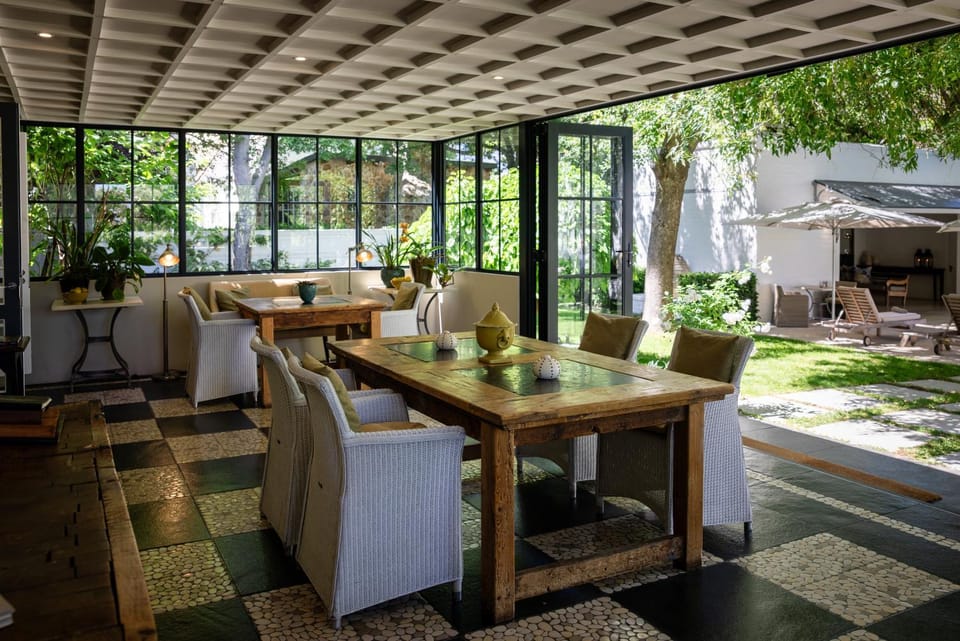 Garden, Seating area, Garden view