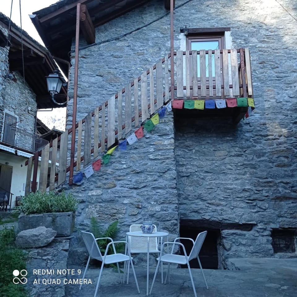 Property building, Balcony/Terrace
