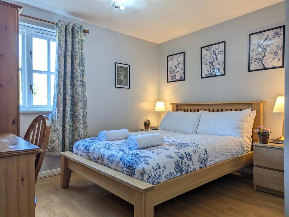 Vintage 2-Bed City Centre Gem Free Parking Apartment in Liverpool