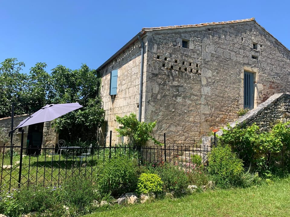 Property building, Spring