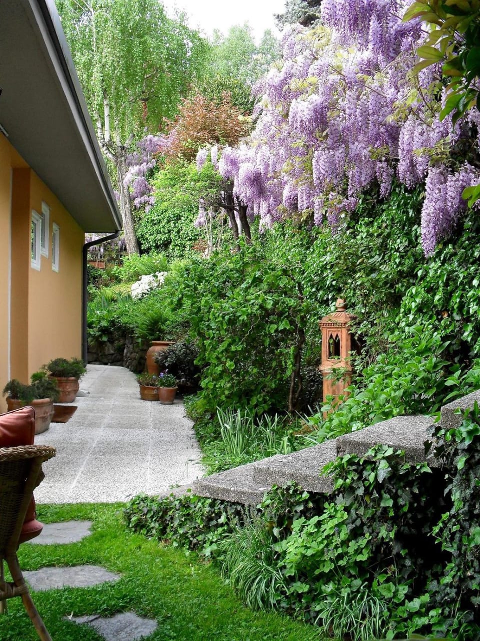 Property building, Spring, Day, Garden, Garden view