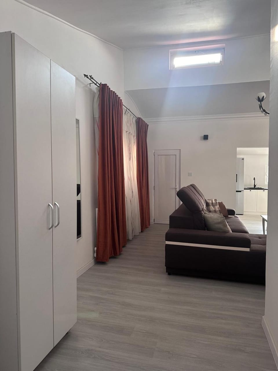 Central Park Bragadiru Loft Apartment in Bucharest