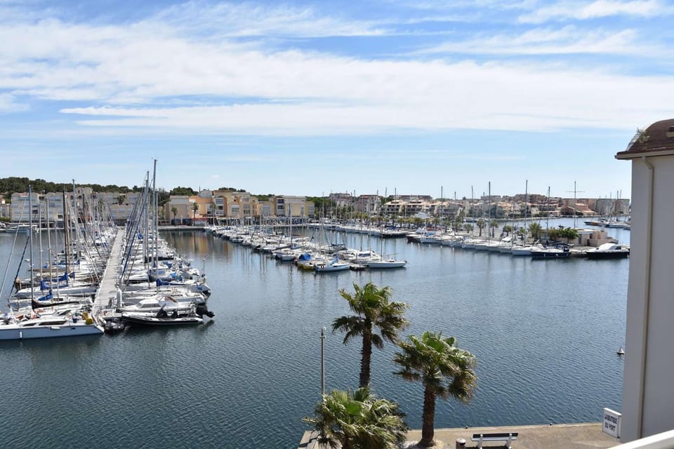 Appartement évasion sur le port de Gruissan - GN380-C67 Apartment in Gruissan