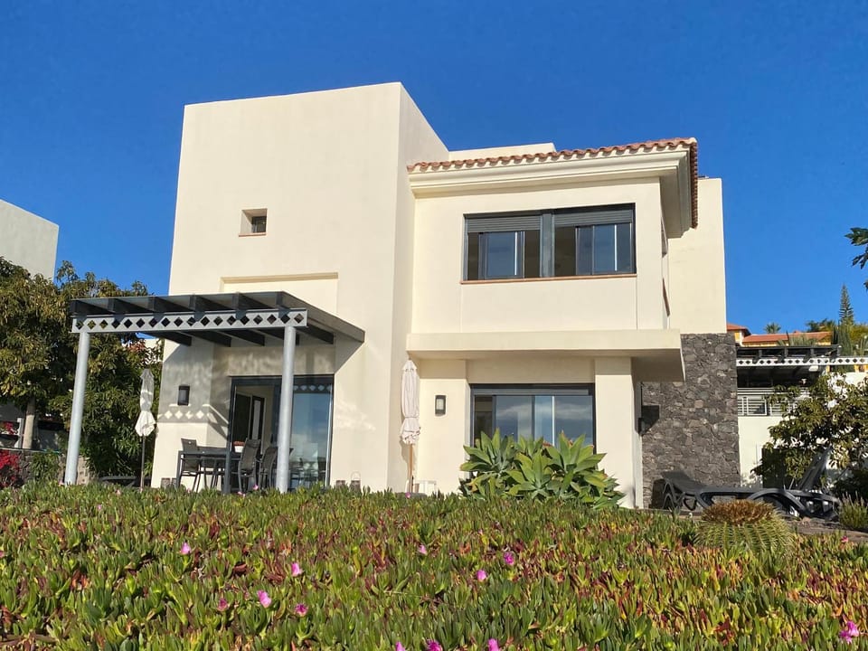 Property building, Garden view