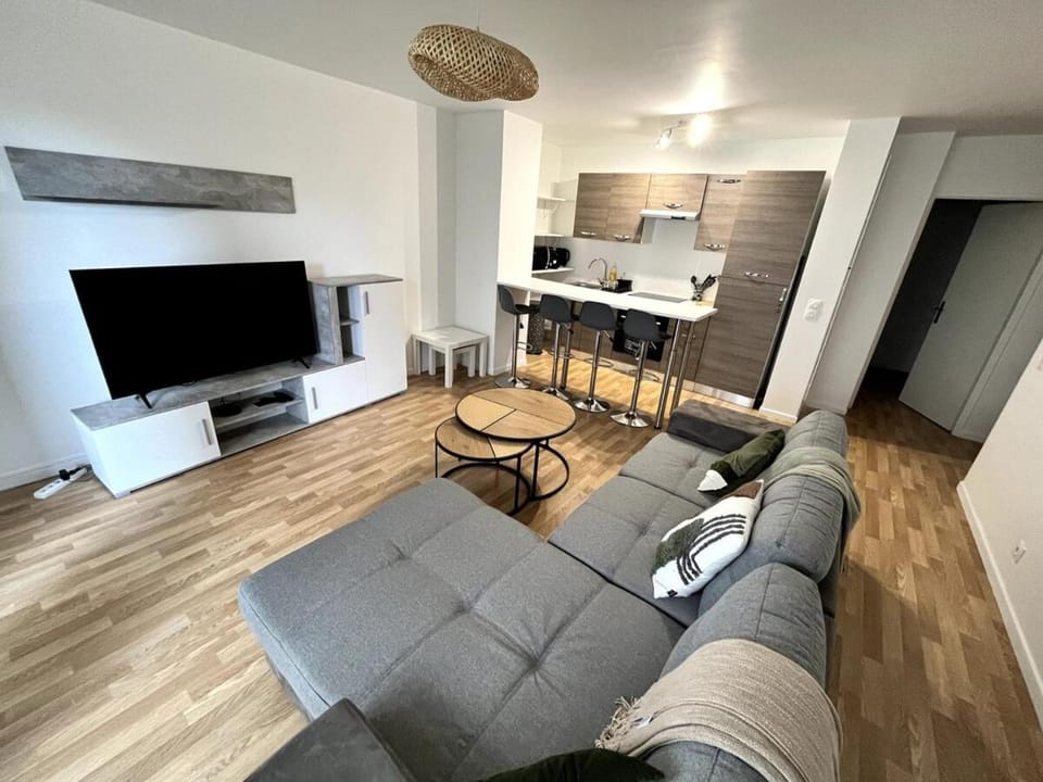 Nice flat in la Plaine St Denis Apartment in Aubervilliers