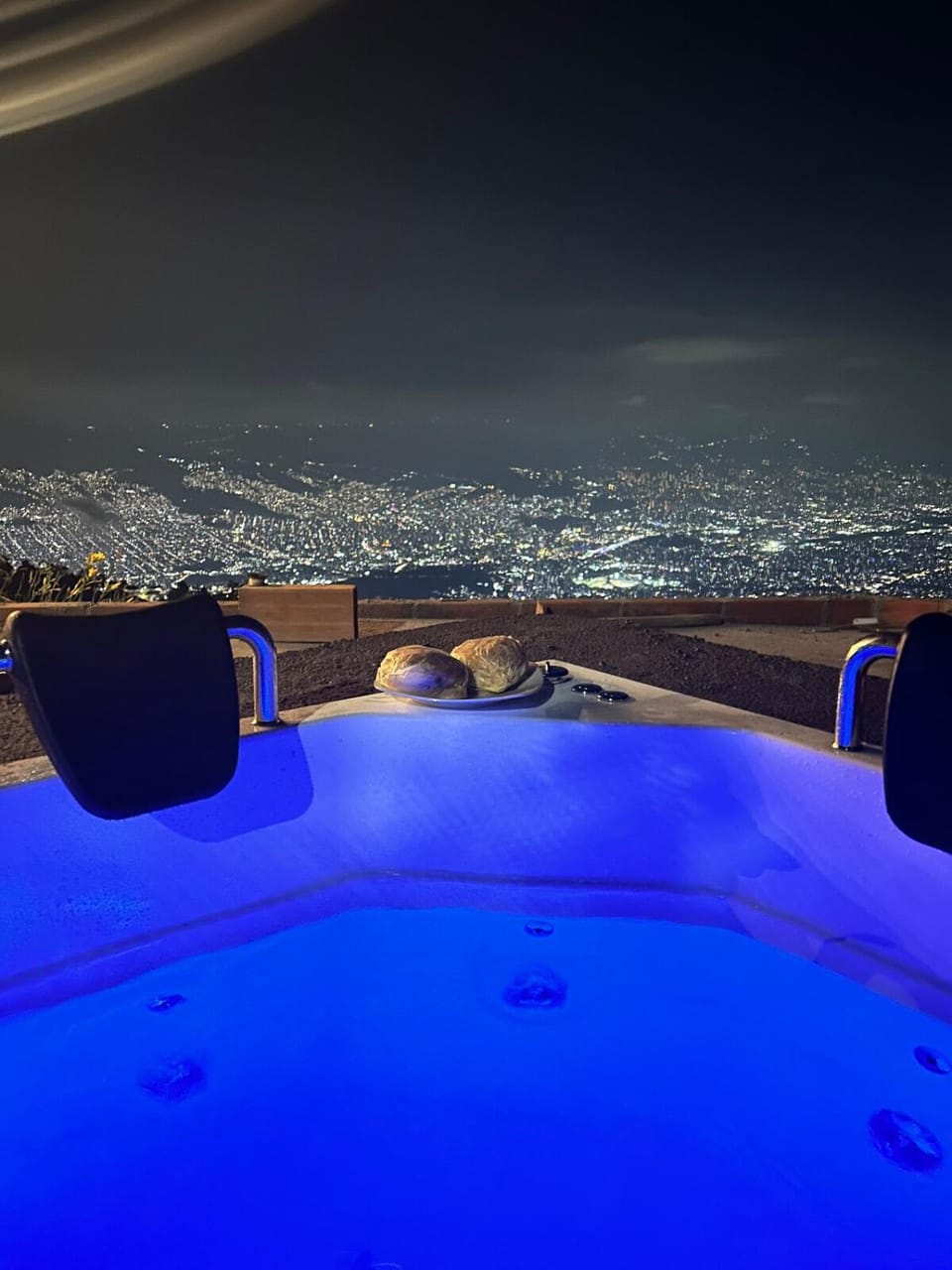 LP Finca la Pergola, Naturaleza con Lujo y una increíble vista a todo Medellín Villa in Medellin