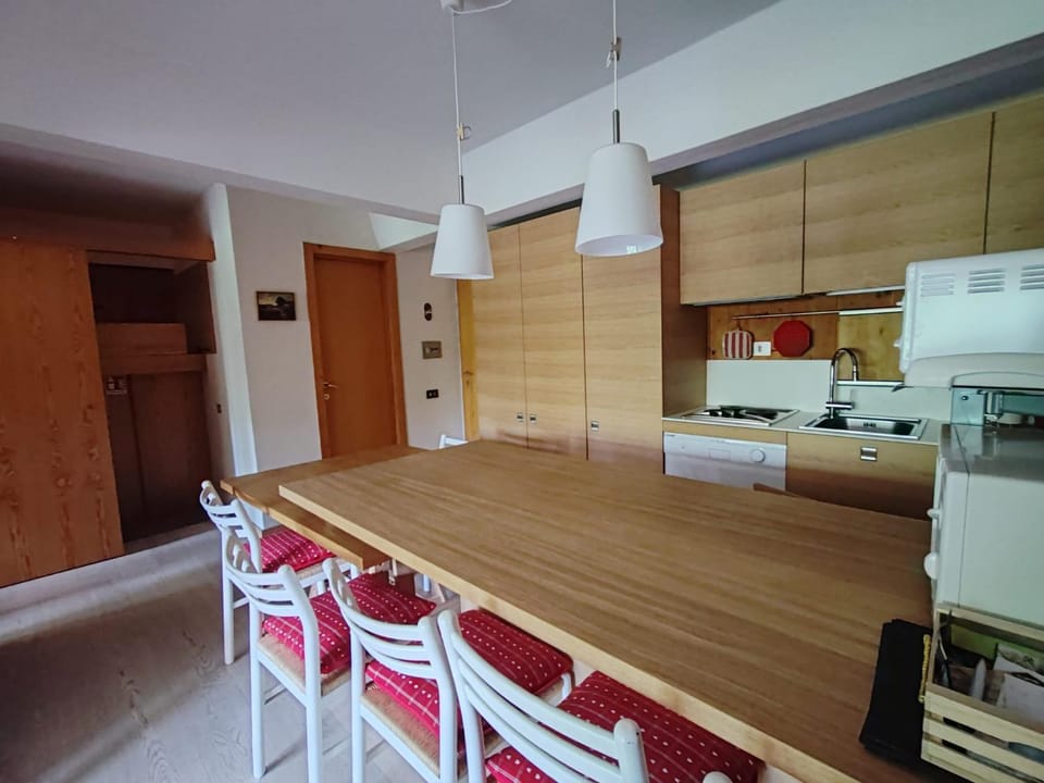 Sole Alto 85 Apartment in Province of Brescia