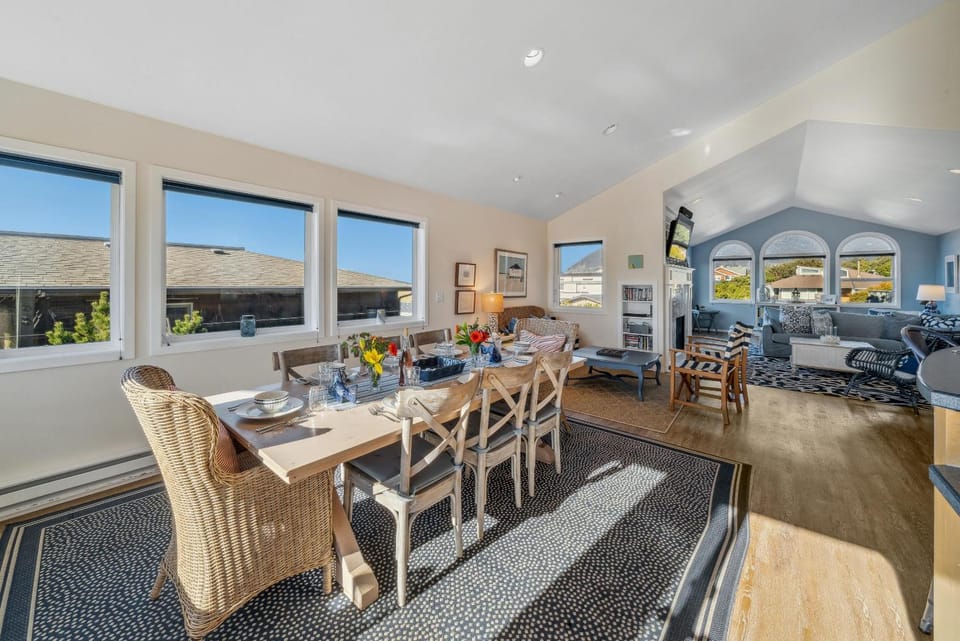 Great Escape MCA#1408 House in Manzanita