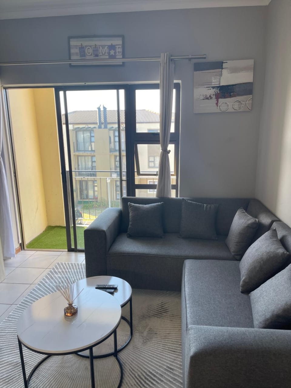 Beautiful 2 bedroom apartment in strand Apartment in Cape Town