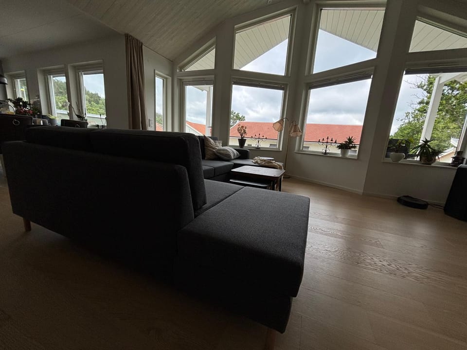 View (from property/room), Living room, Seating area