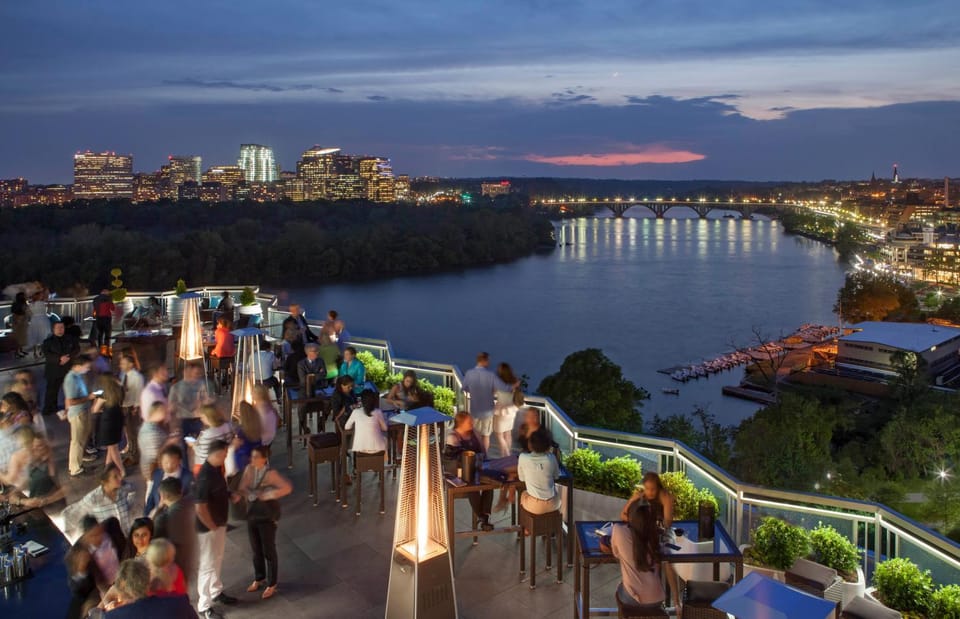 People, Summer, Balcony/Terrace, Lounge or bar, City view, River view, Alcoholic drinks, Sunset