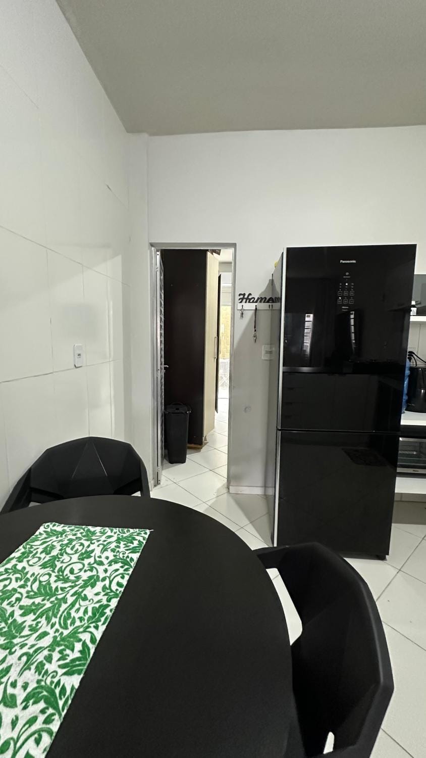 Kitchen or kitchenette, minibar, oven