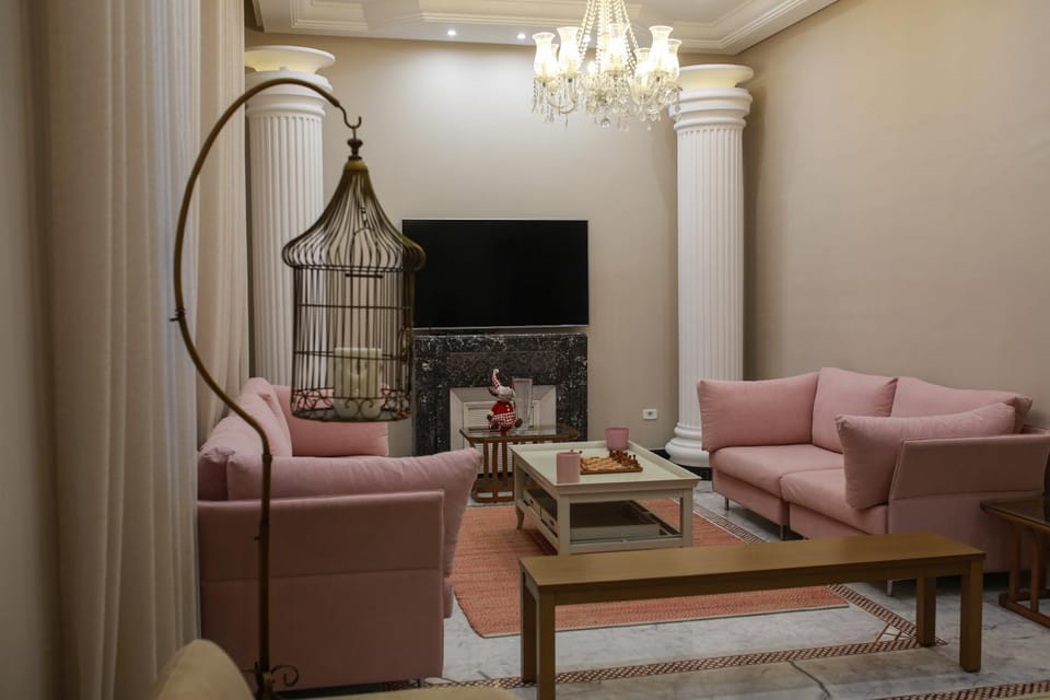 Communal lounge/ TV room