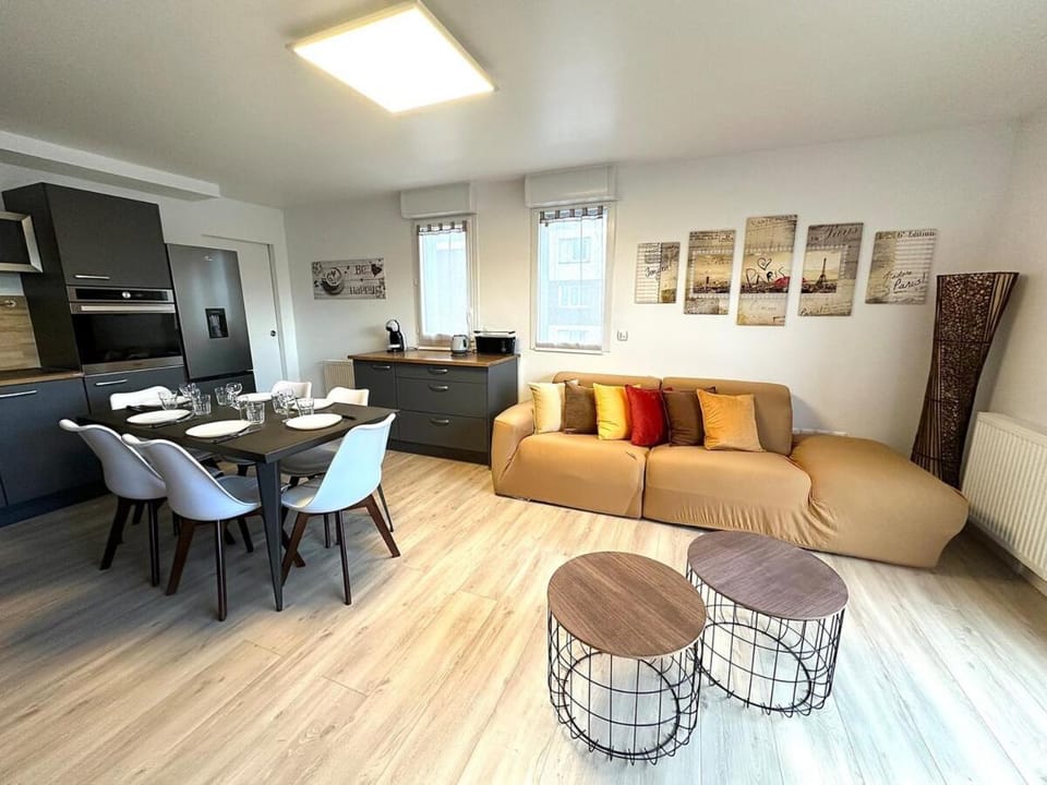 Rooftop duplex 2 steps from Paris Apartment in Vitry-sur-Seine