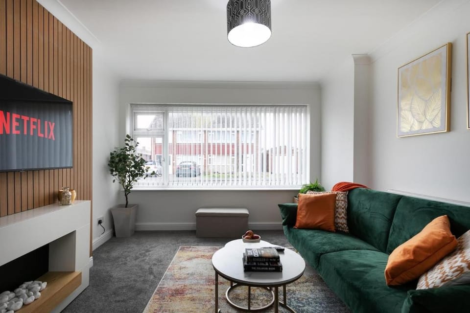 TV and multimedia, Living room, Seating area
