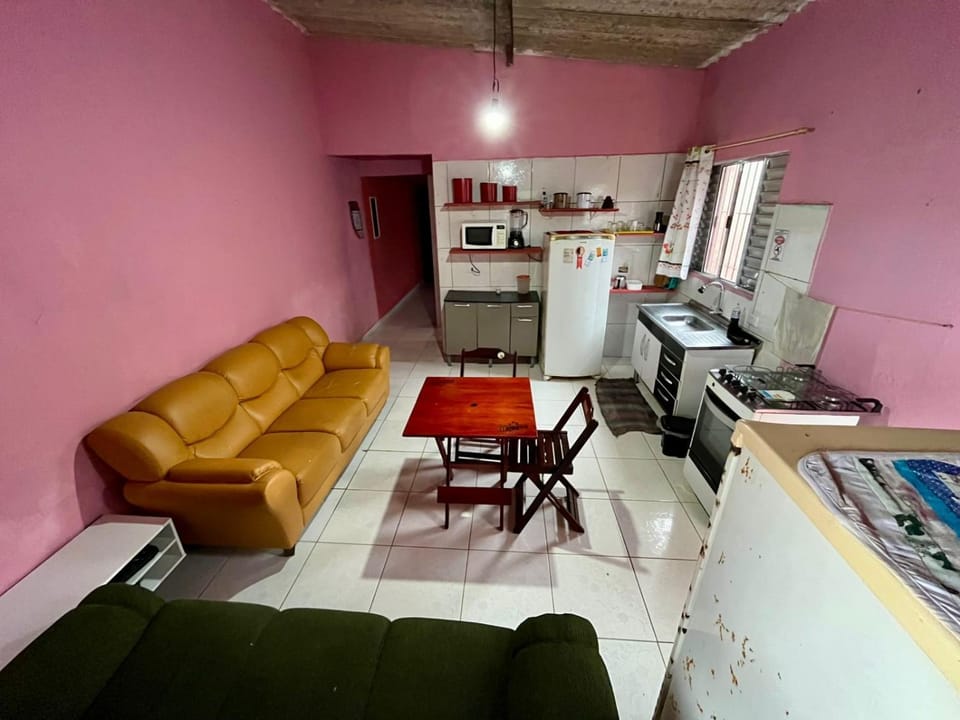 Kitchen or kitchenette, Seating area, Dining area, Dinner