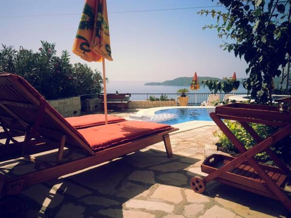 Place of worship, Swimming pool, Swimming pool