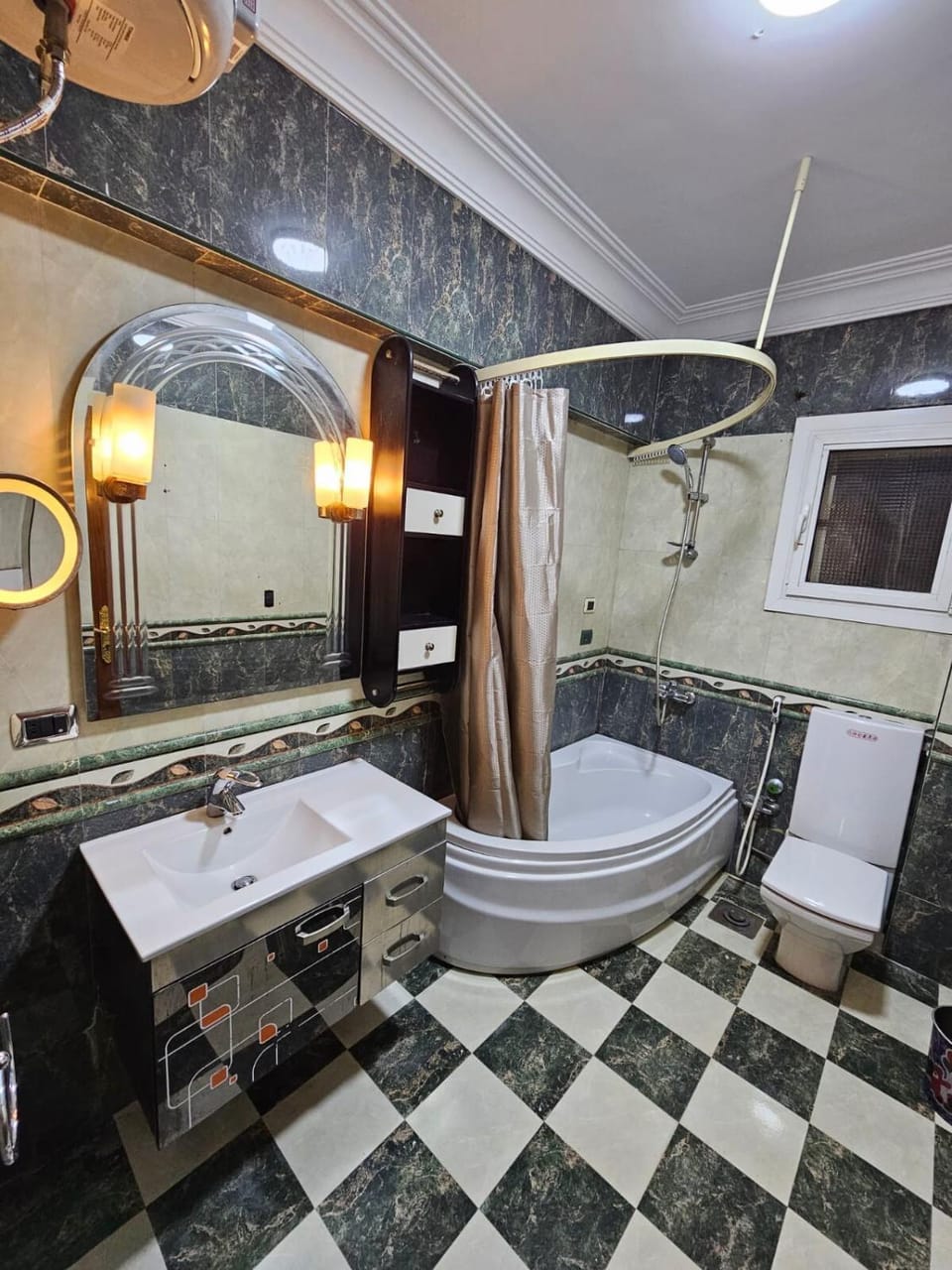 الدقي امام نادي الصيد Apartment in Egypt