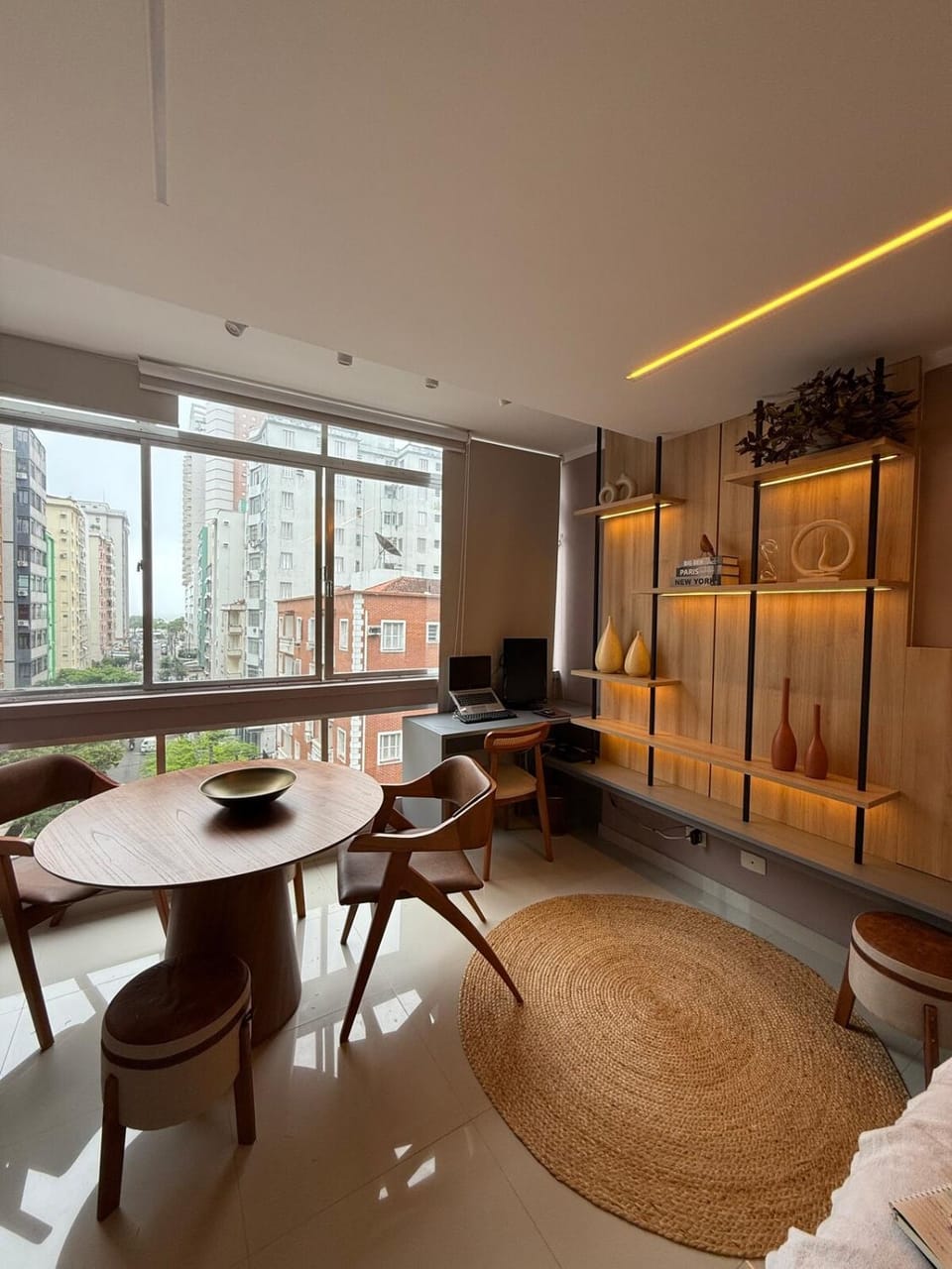 Living room, Seating area, Dining area