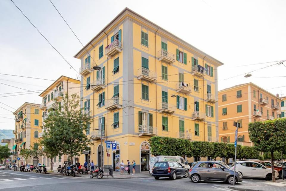 GEORGE 's GARDEN Apartment in La Spezia