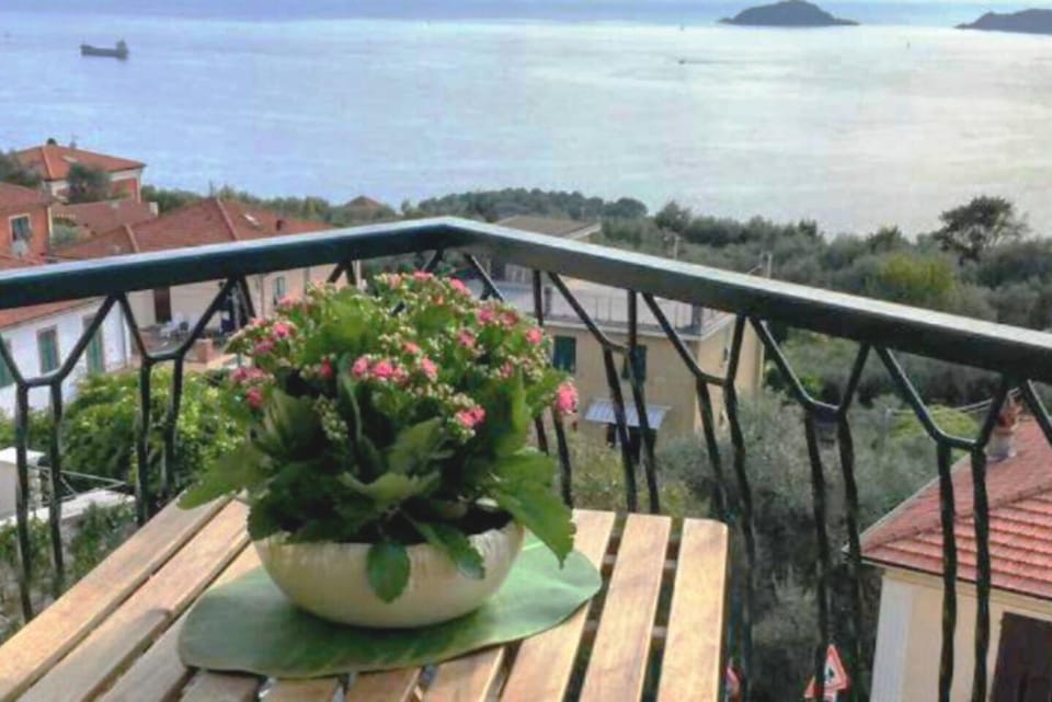 Lerici, La Serra - Il terrazzino di Luca Apartment in Lerici