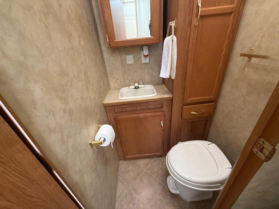 Toilet, Bathroom