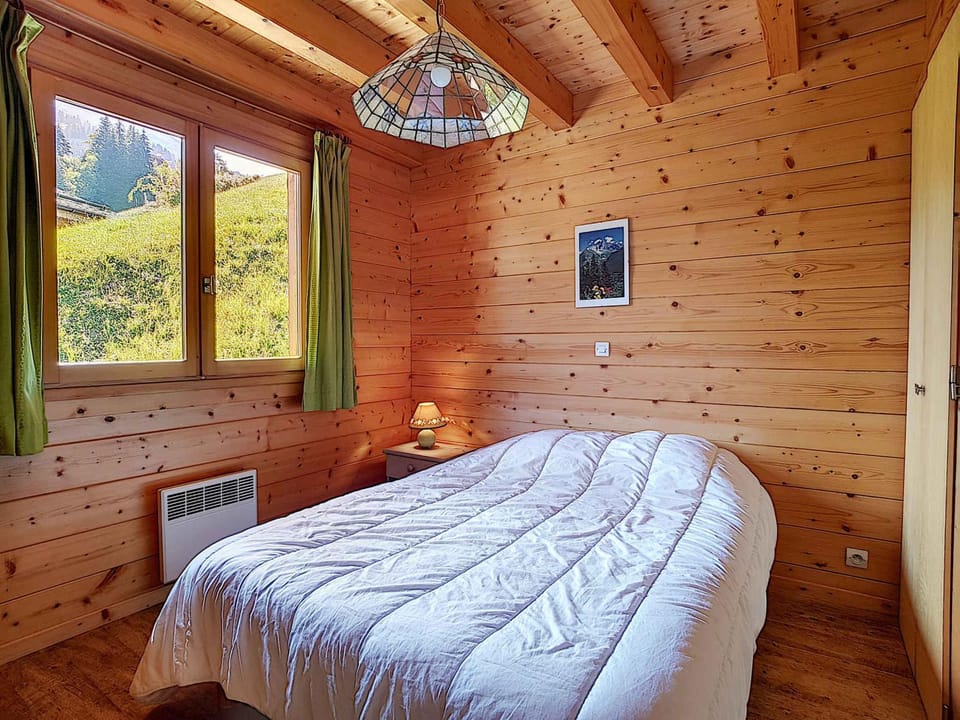 Chalet familial à La Clusaz, 6 pers, WiFi, Animaux ok, Parking - FR-1-818-87 Apartment in Manigod