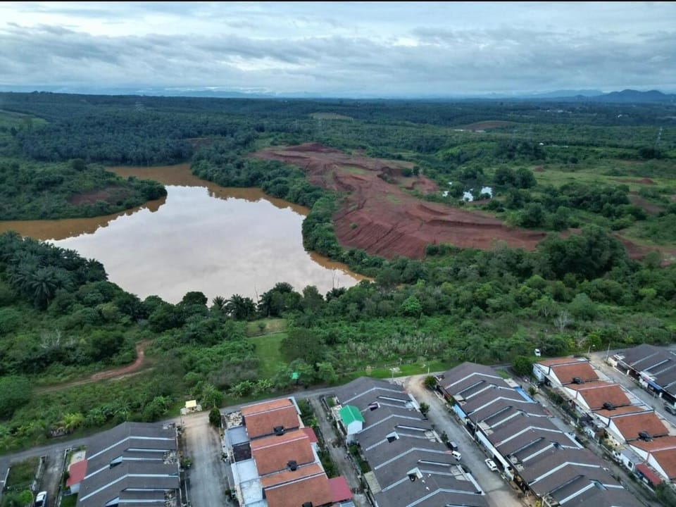 Nearby landmark, Natural landscape