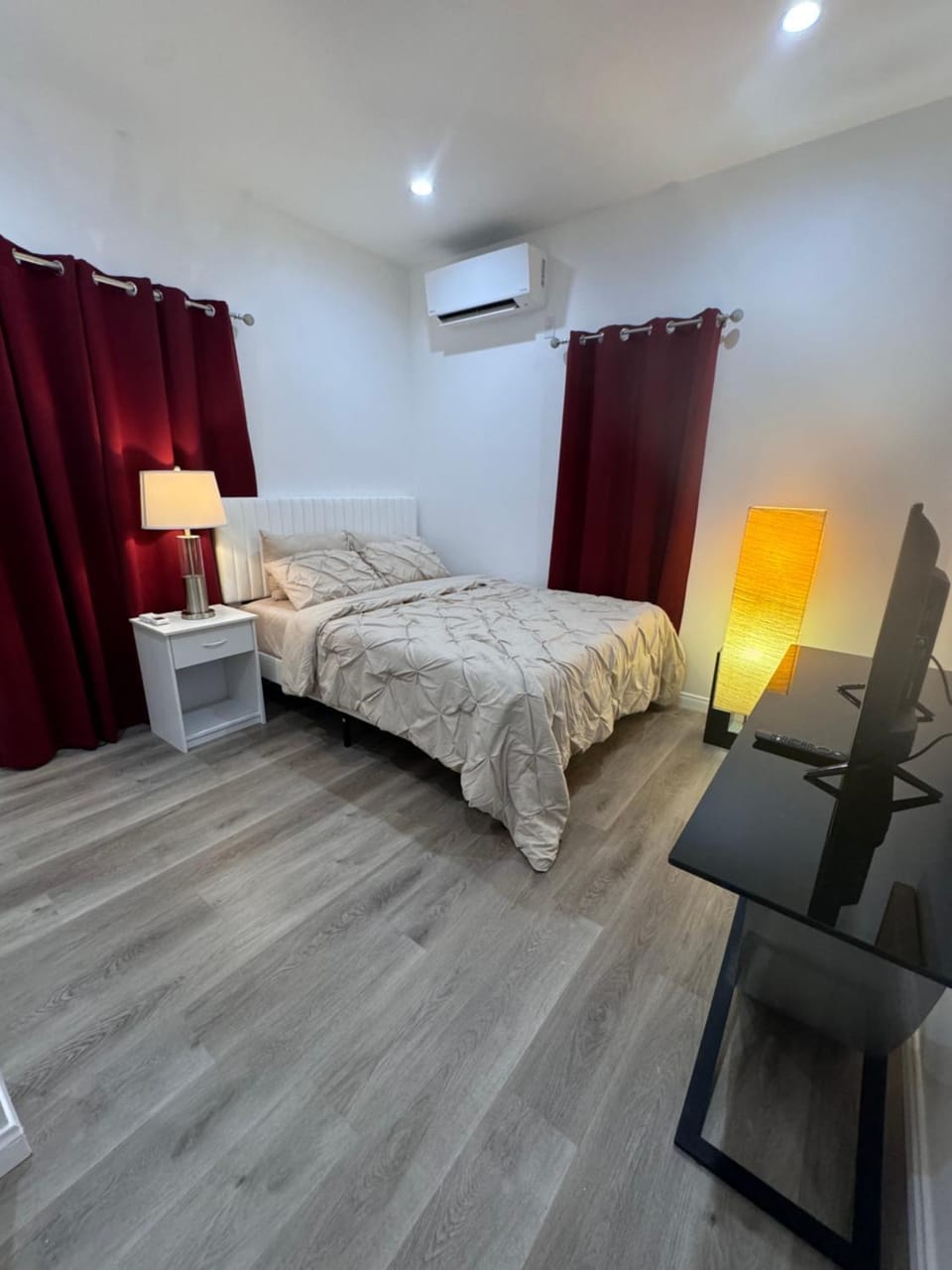 Luxury mini house Apartment in Canoga Park