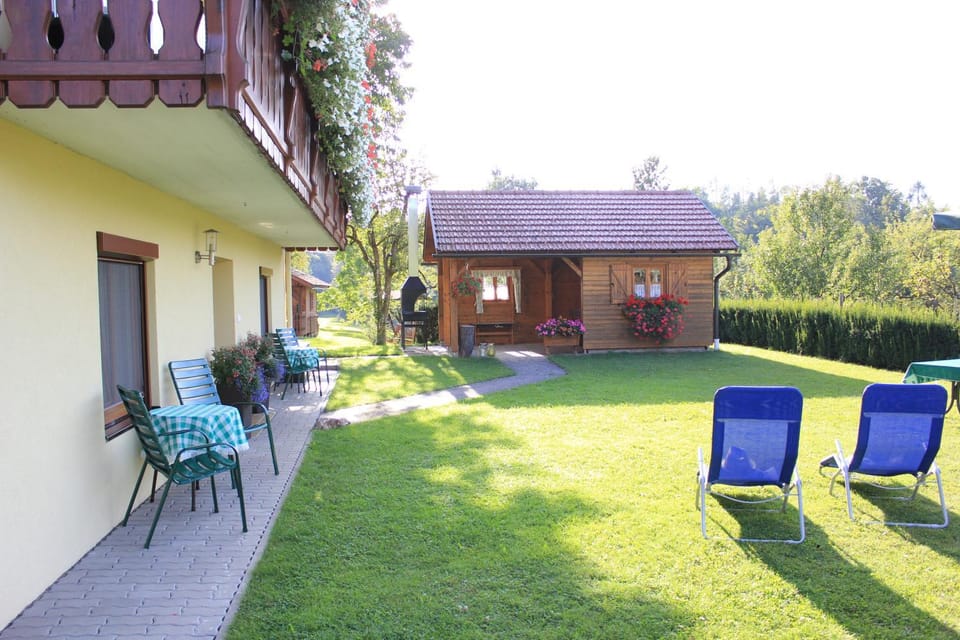 Facade/entrance, BBQ facilities, Garden