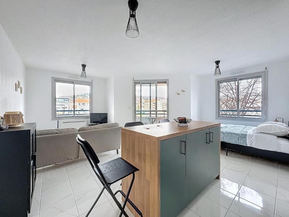 Appartement Clermont-Ferrand -Besset Apartment in Clermont-Ferrand