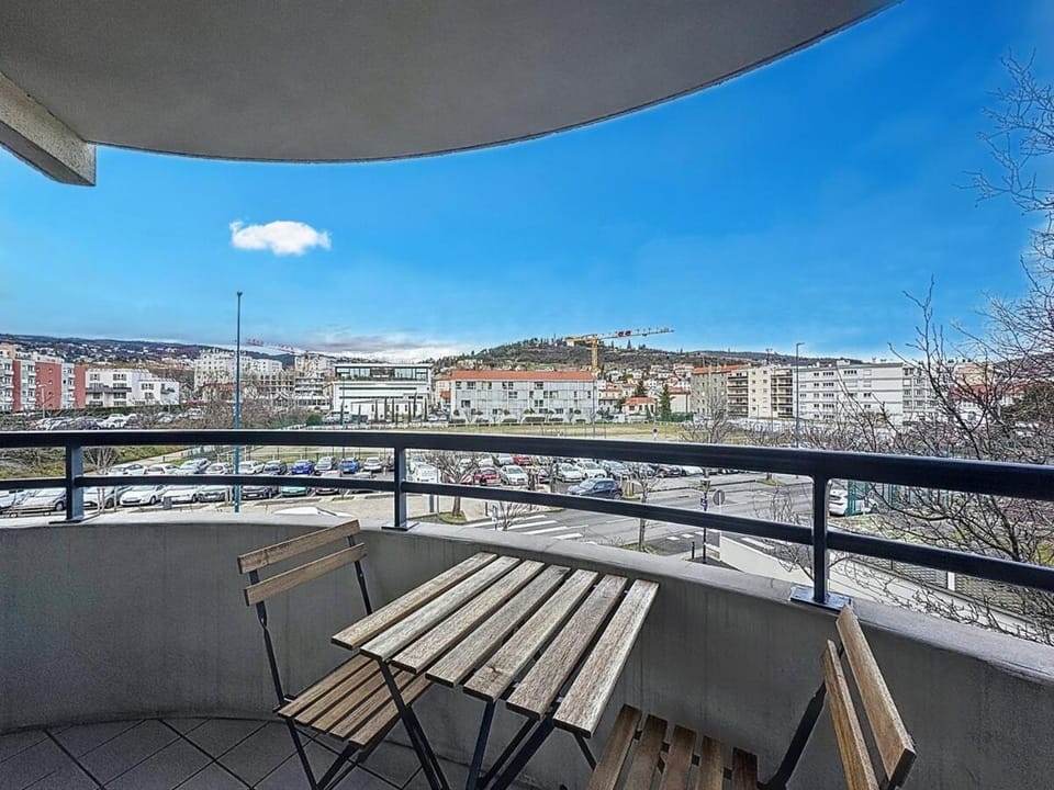 Appartement Clermont-Ferrand -Besset Apartment in Clermont-Ferrand