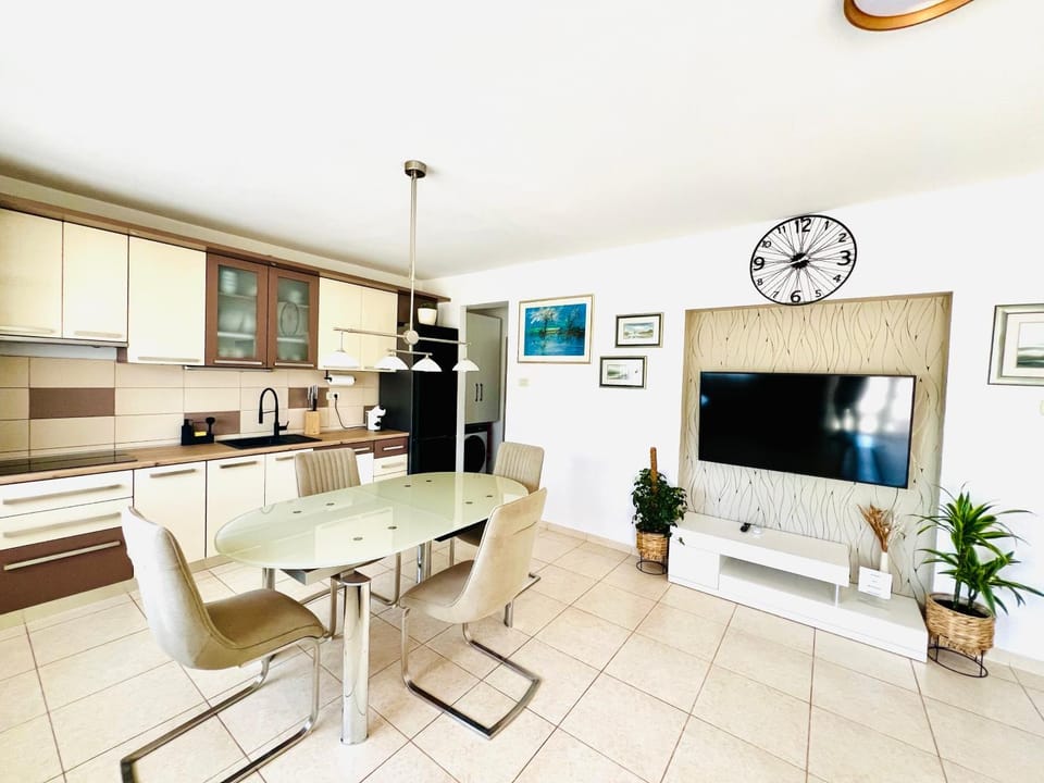 Apartment Sirius Apartment in Podstrana