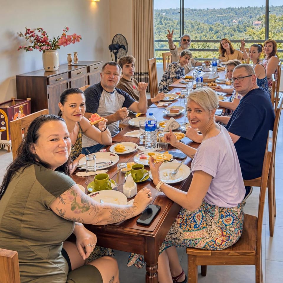 Breakfast, group of guests